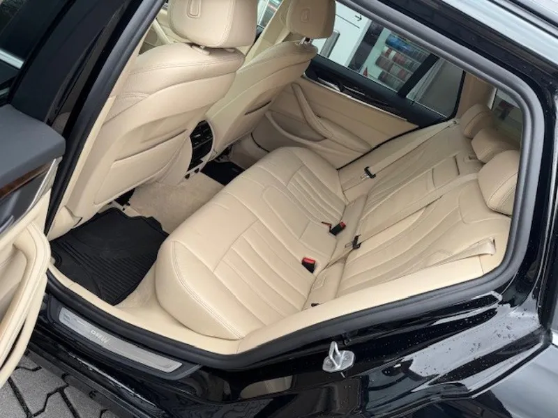 BMW 5 Touring — Foto 12 von 12