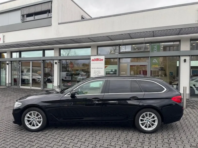 BMW 5 Touring — Foto 8 von 12