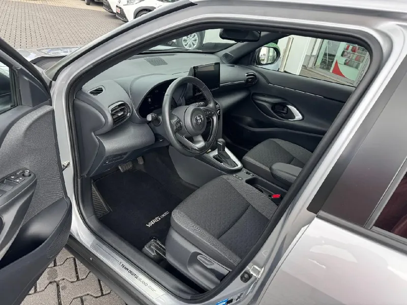 Toyota Yaris Cross — Foto 9 von 12